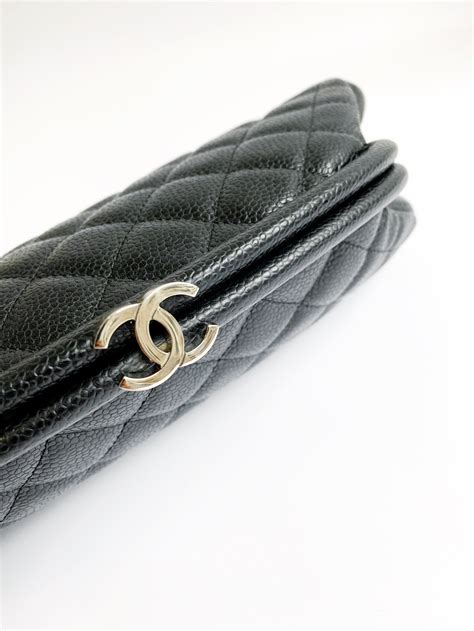 chanel quilted kisslock clutch